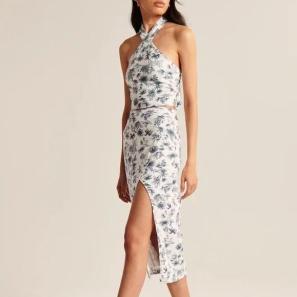 Abercrombie & Fitch Dresses & Skirts - Abercrombie & Fitch linen-blend tropical print set